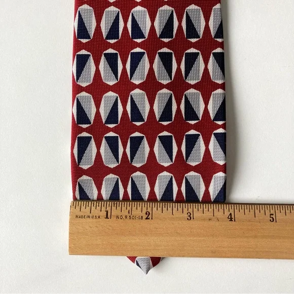 Hickey Freeman Italian Silk Necktie Tie Red Black Gray Geometric Pattern 56x3.75 - Picture 6 of 7